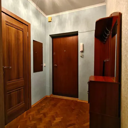Apartamento Furnished House, Beautiful View From The Window *
